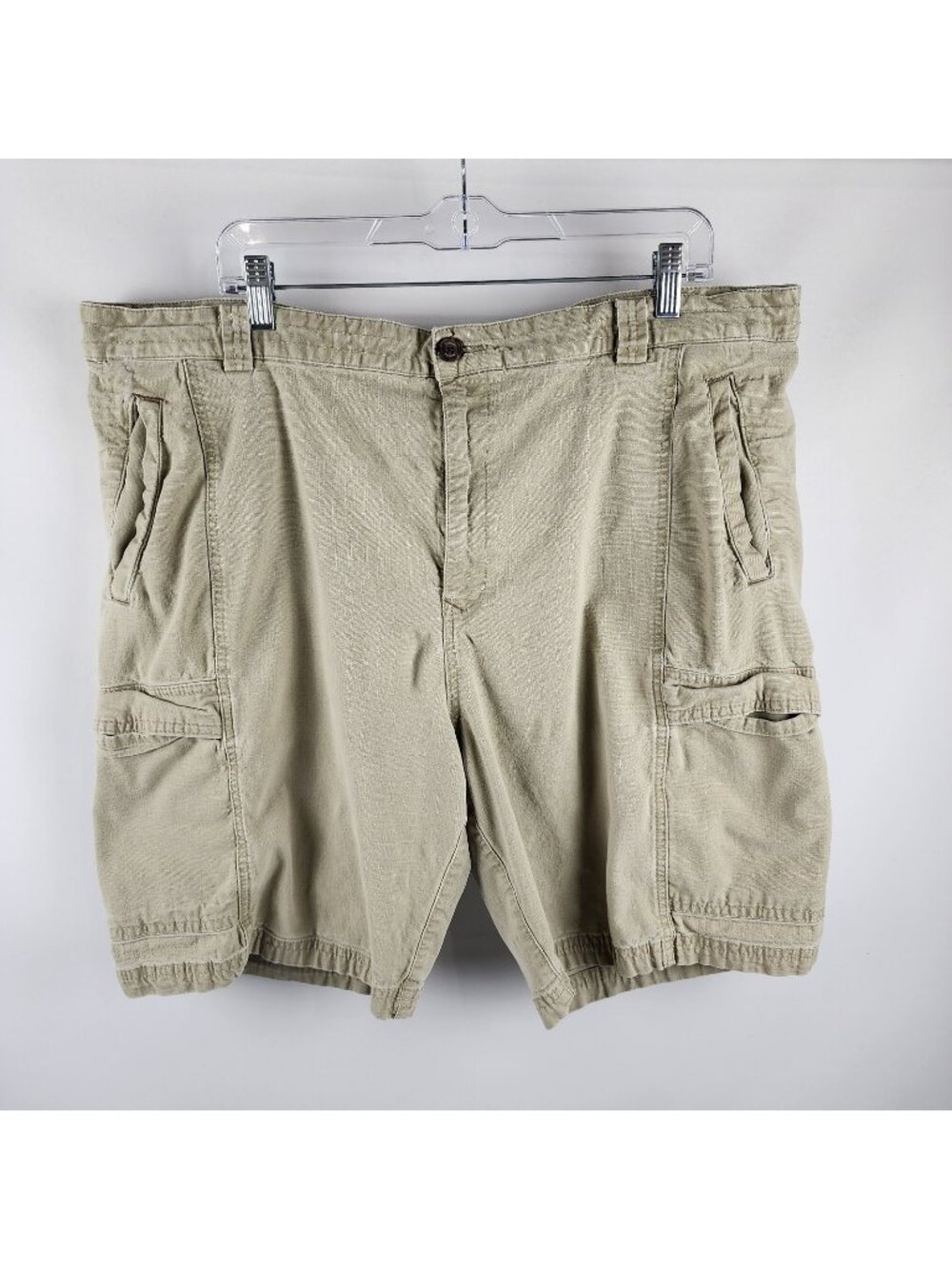 Tommy Bahama Shorts 42x9 Beige Cargo Shorts